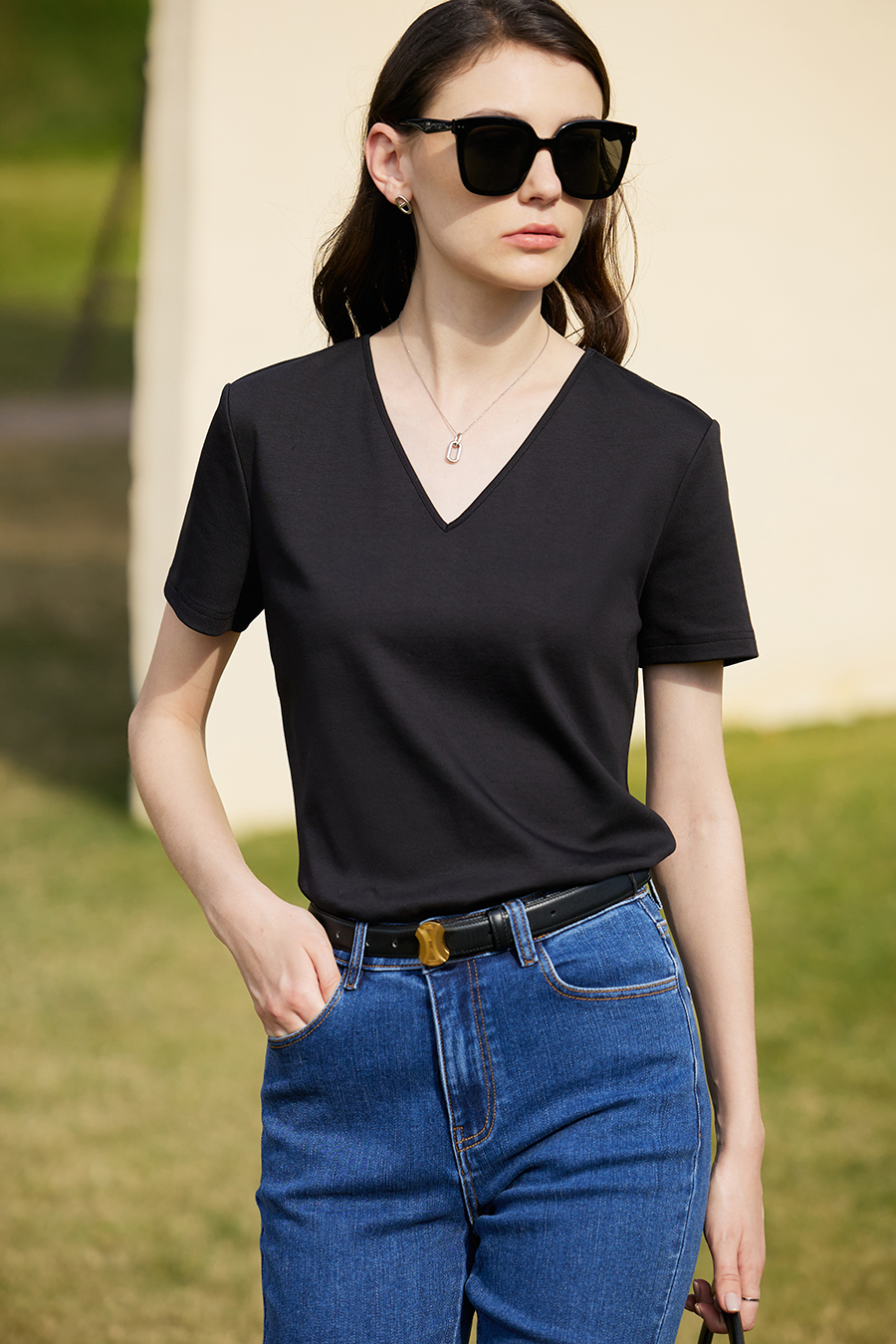 V-neck Hollow Pleated Cotton T-shirt