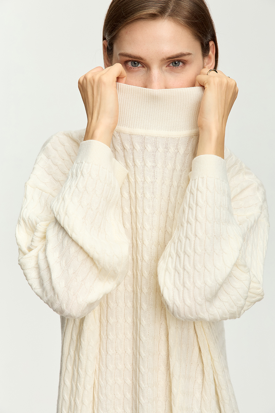 Loose Mid-length Cable Knit Sweater