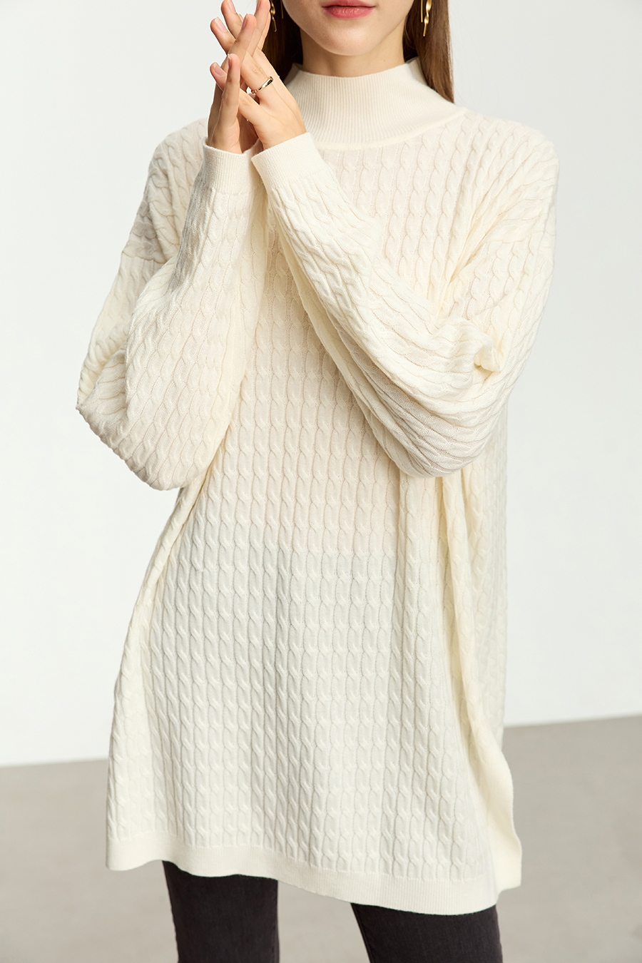 Loose Mid-length Cable Knit Sweater
