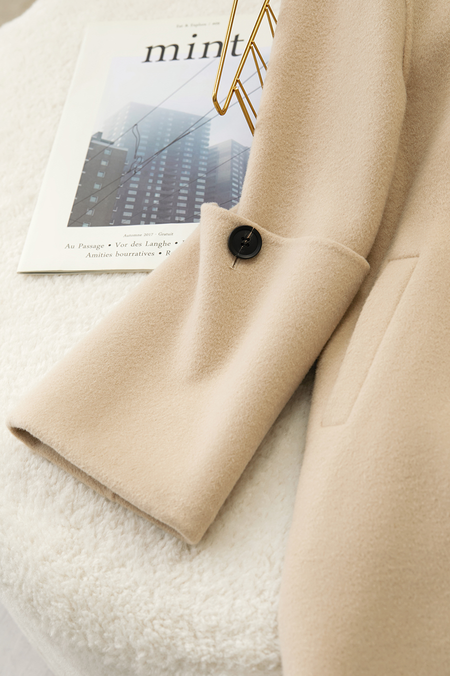 Mid-Length Double-Breasted Double-Faced Tweed Coat|AMII-AMII.com