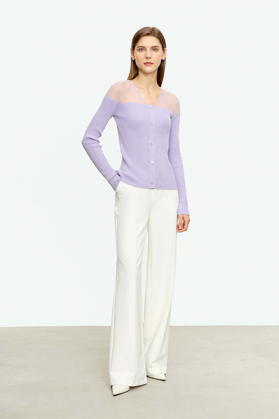 Sheer Spliced V-neck Sweater|AMII