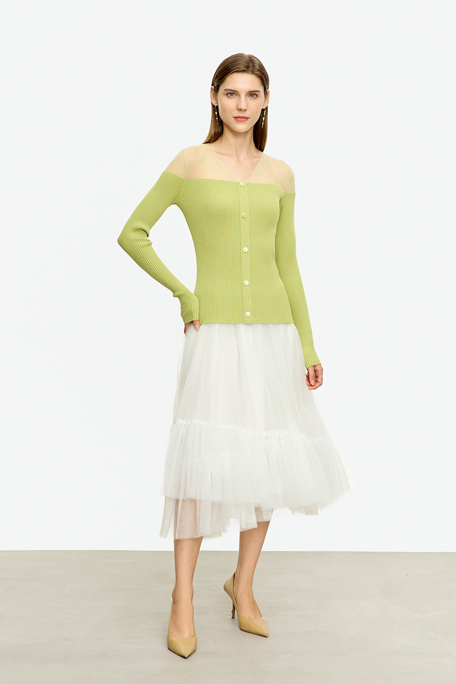 Sheer Spliced V-neck Sweater|AMII