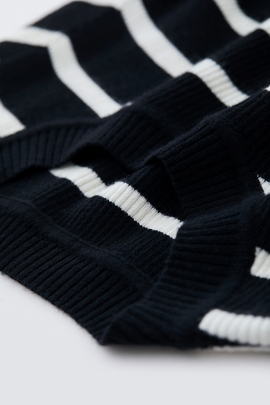 Slim Fit Striped Jacquard Sweater