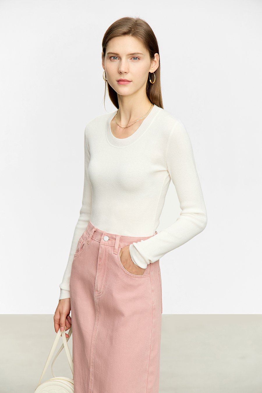 Slim Fit Versatile U-Neck Sweater|AMII-AMII.com