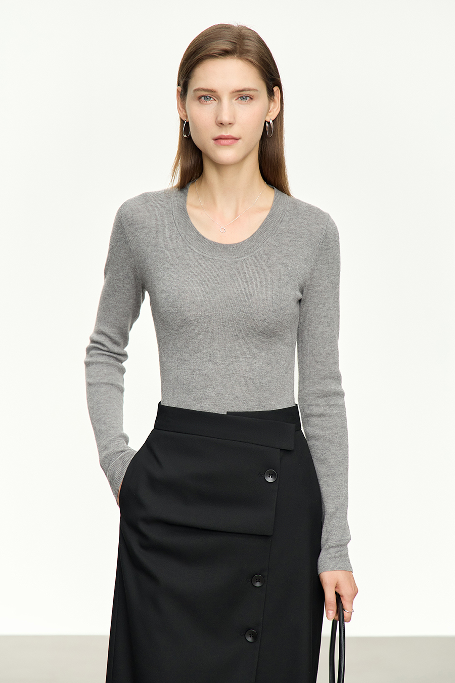 Slim Fit Versatile U-Neck Sweater|AMII-AMII.com