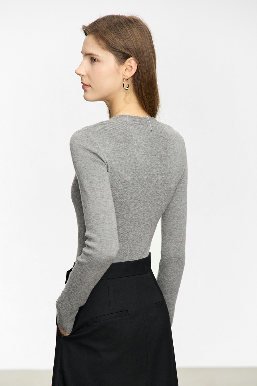 Slim Fit Versatile U-Neck Sweater|AMII-AMII.com