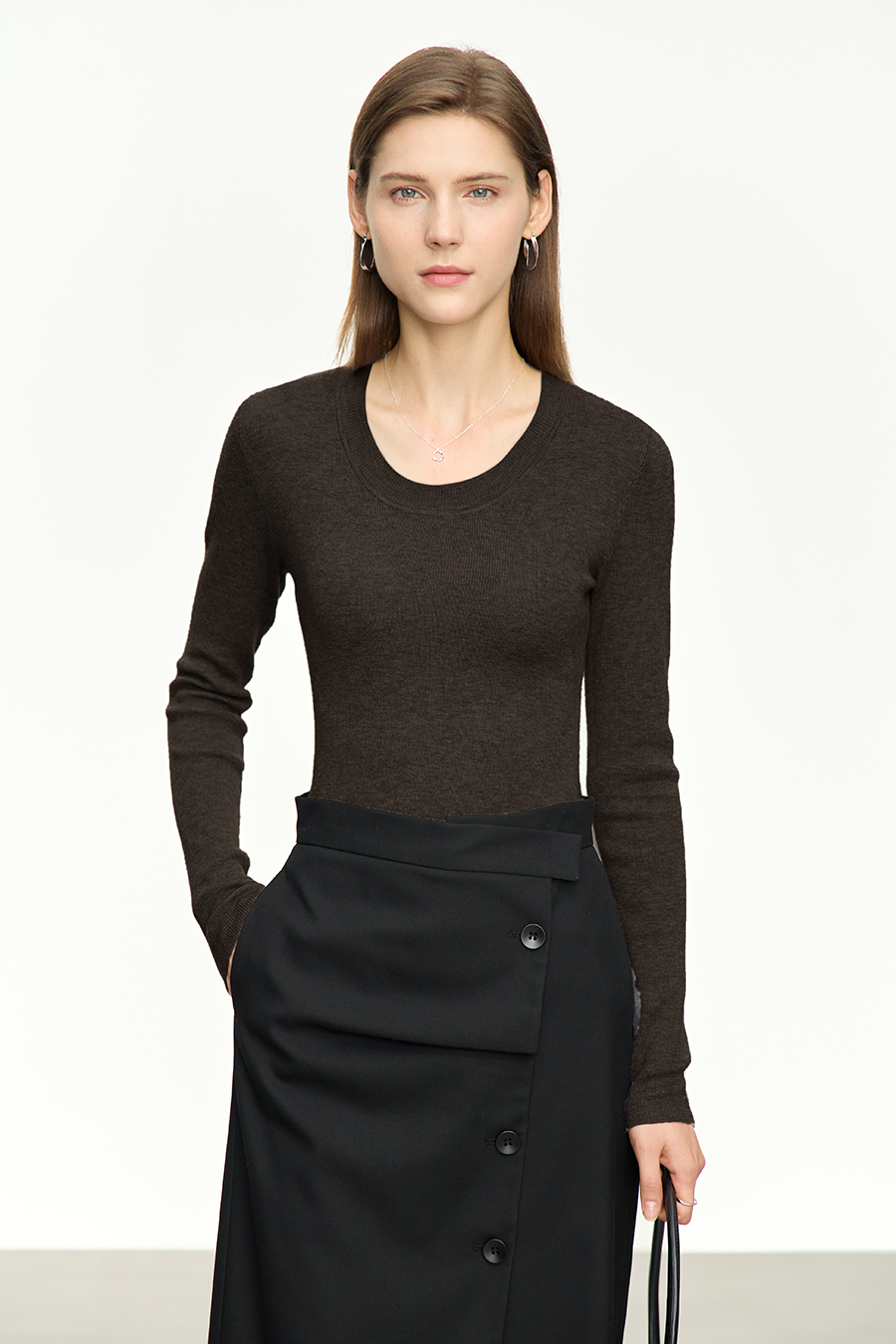 Slim Fit Versatile U-Neck Sweater|AMII-AMII.com