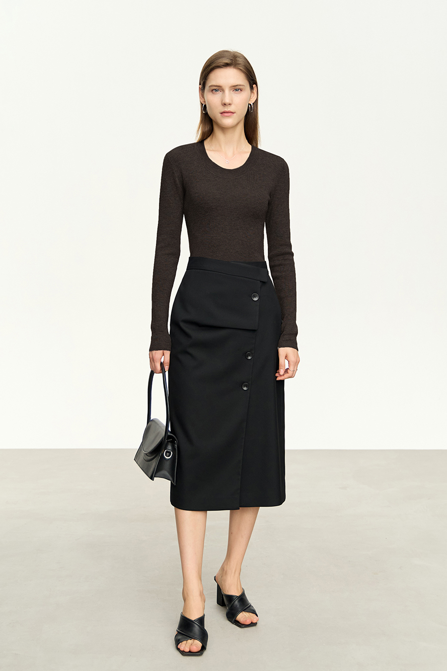 Slim Fit Versatile U-Neck Sweater|AMII-AMII.com