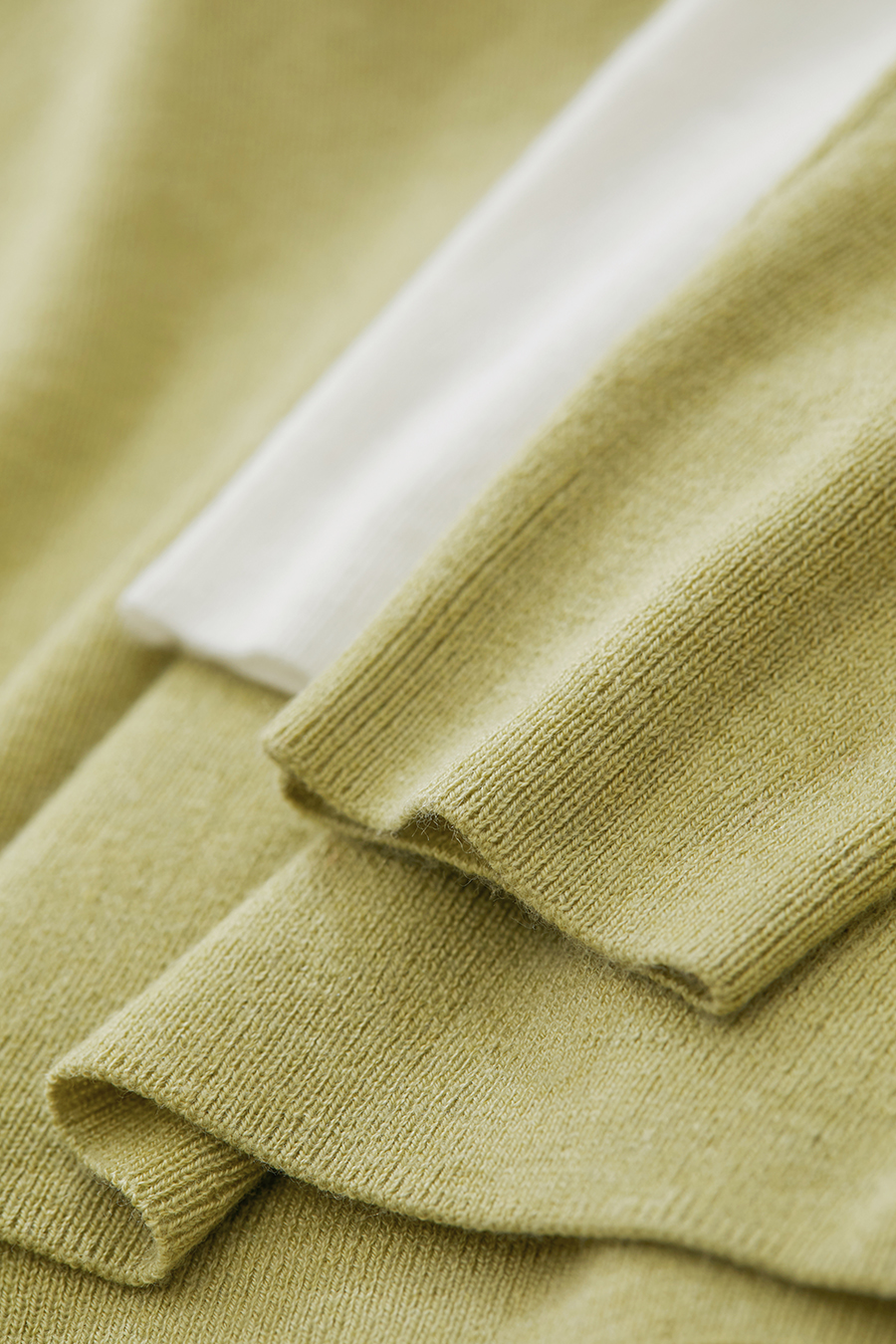 Slim Fit Versatile U-Neck Sweater|AMII-AMII.com