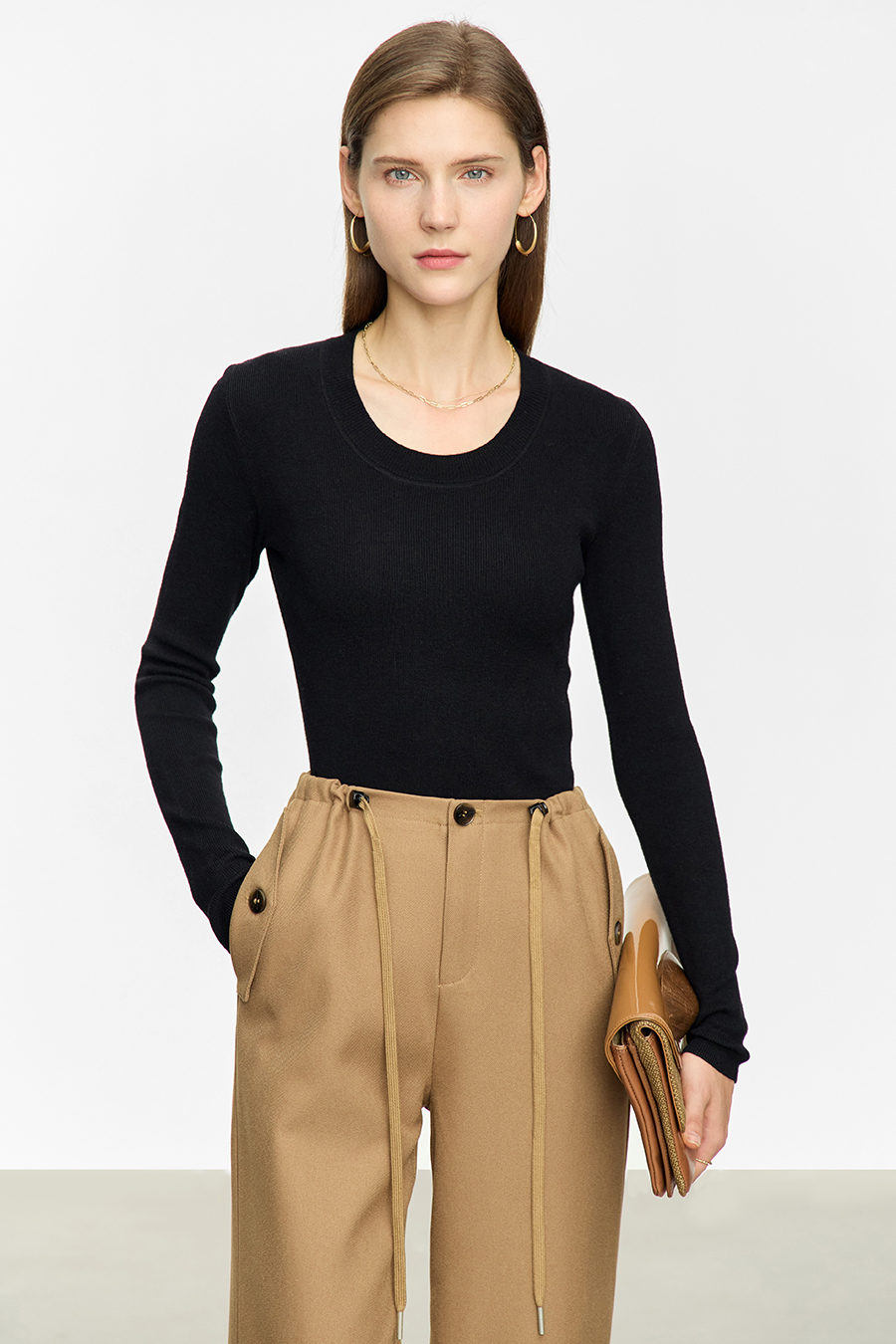 Slim Fit Versatile U-Neck Sweater|AMII-AMII.com