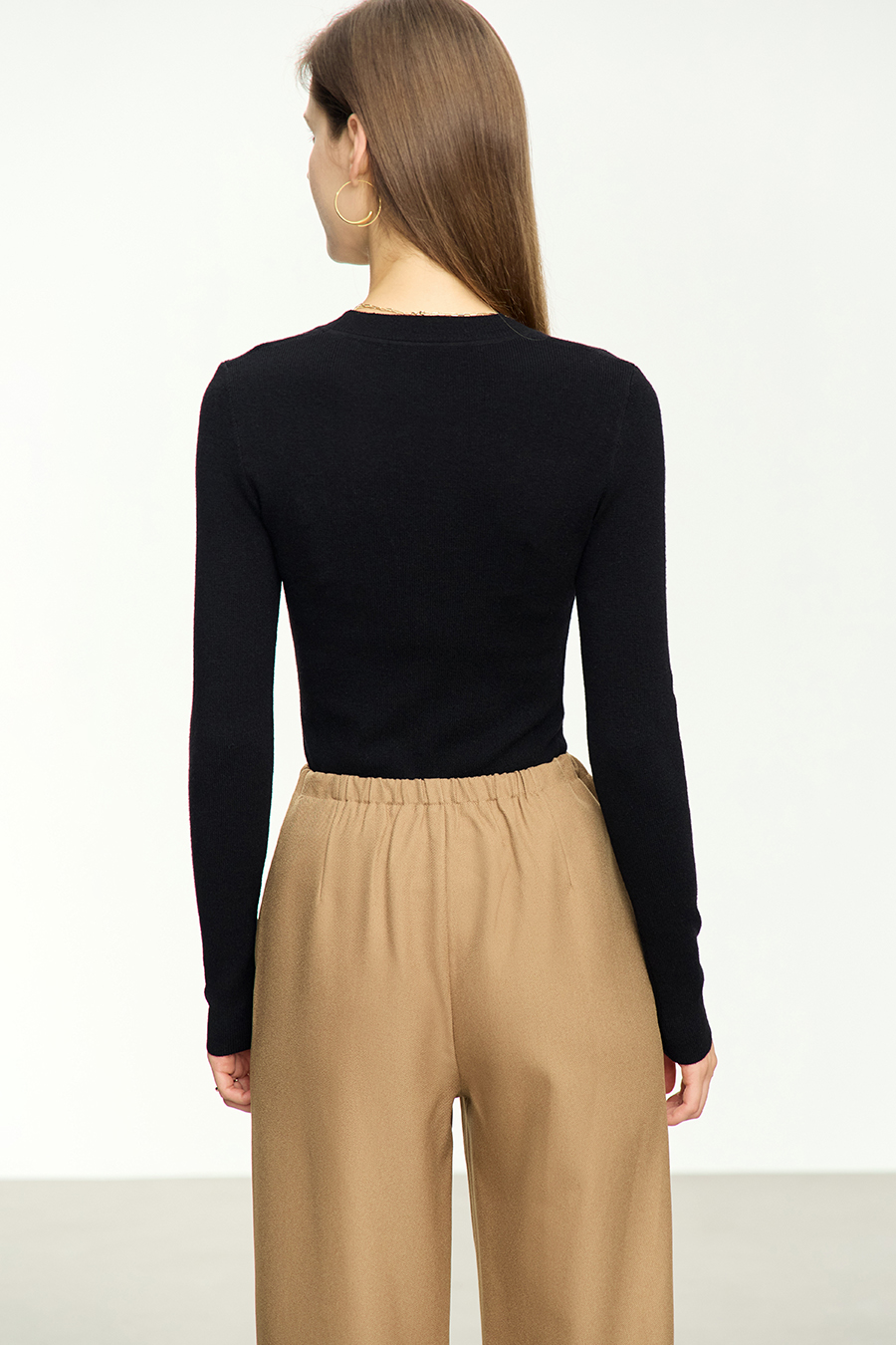 Slim Fit Versatile U-Neck Sweater|AMII-AMII.com