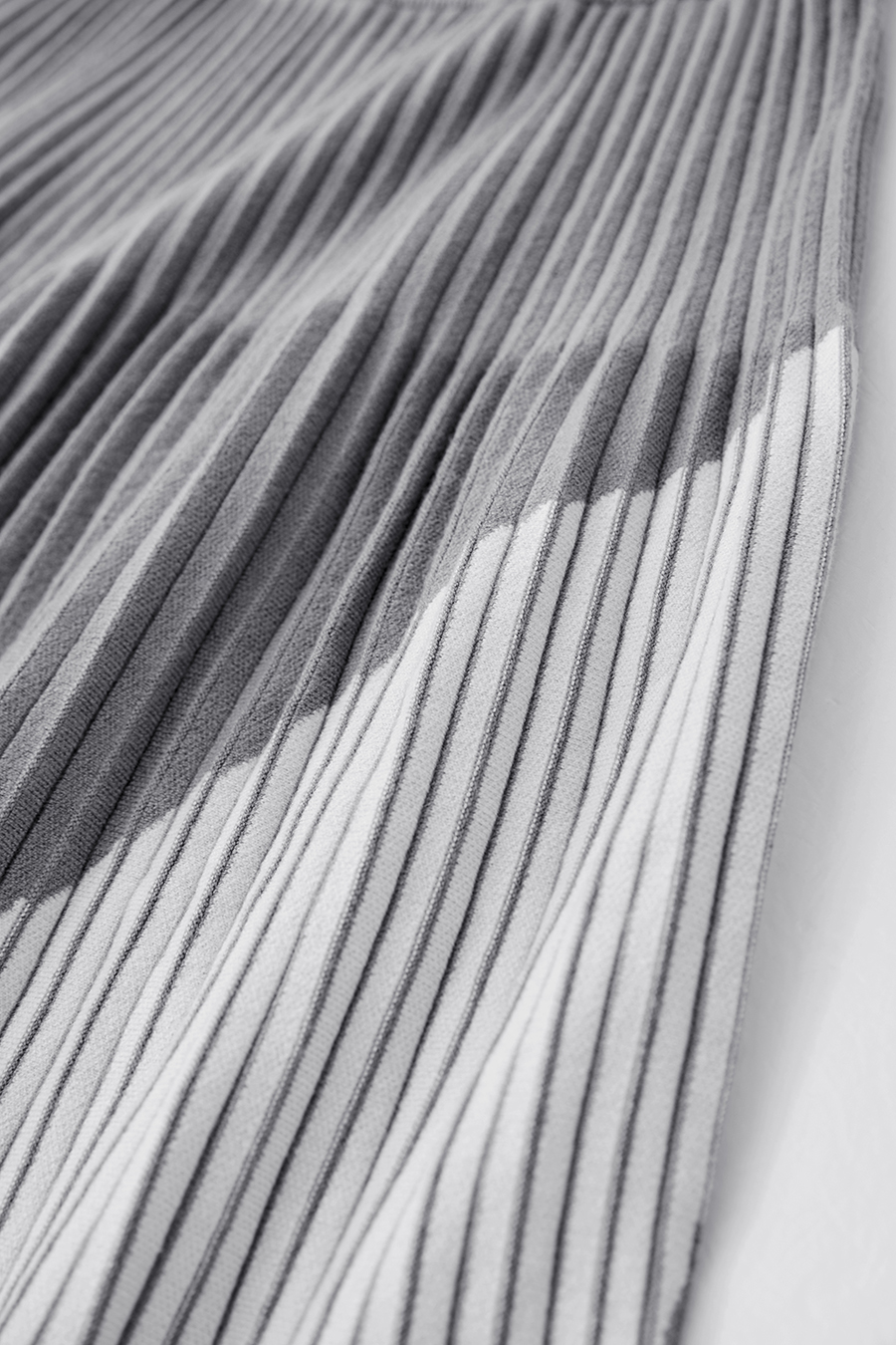 Color Block Pleated Midi Skirt|AMII-AMII.com