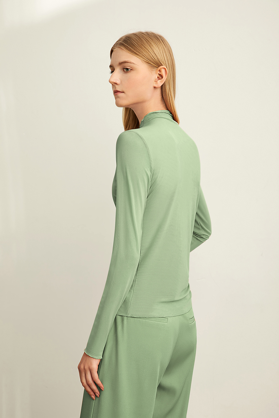 Slim Fit Sheer Mesh T - Shirt|AMII-AMII.com