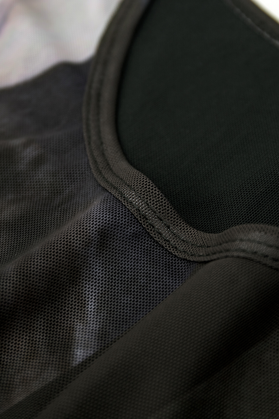 Crew Neck Slim-fit Mesh Printed T-shirt|AMII-AMII.com