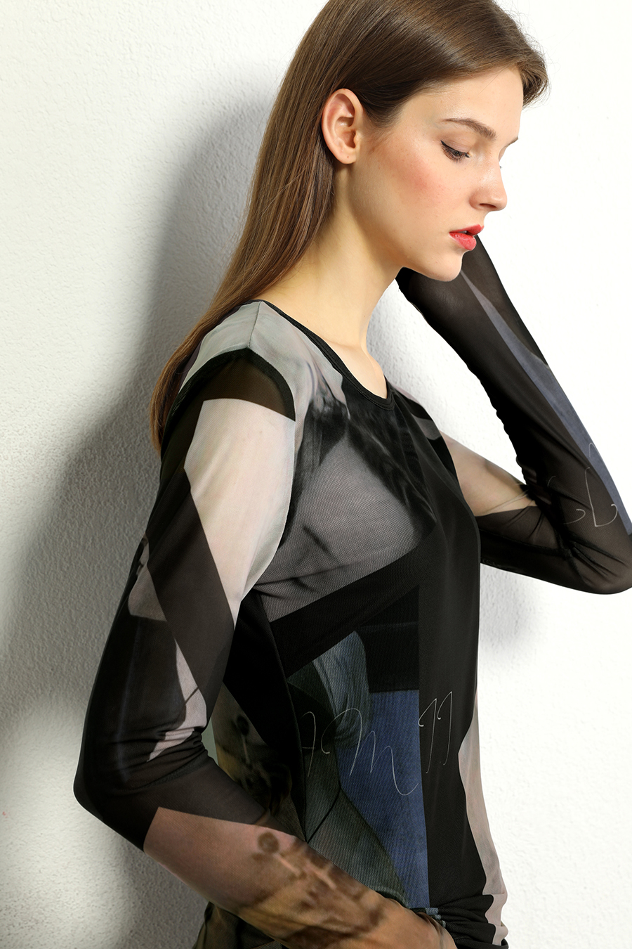 Crew Neck Slim-fit Mesh Printed T-shirt|AMII-AMII.com