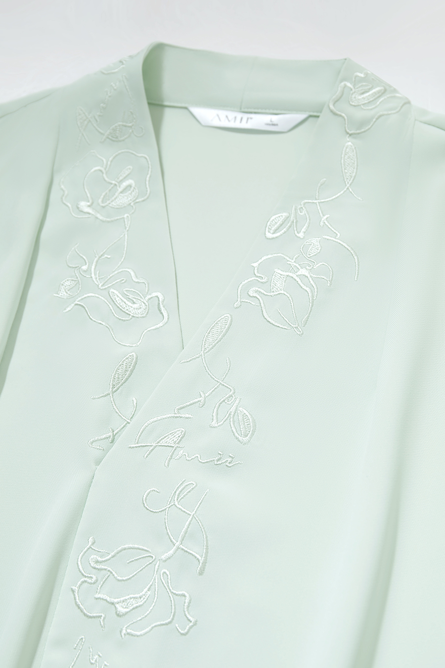 Rose Embroidered Chiffon Blouse|AMII-AMII.com