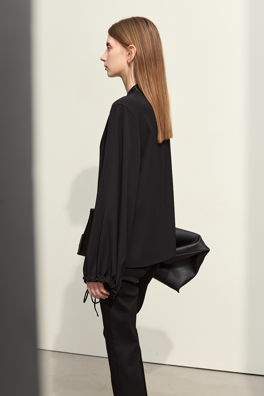 Rose Embroidered Chiffon Blouse|AMII-AMII.com