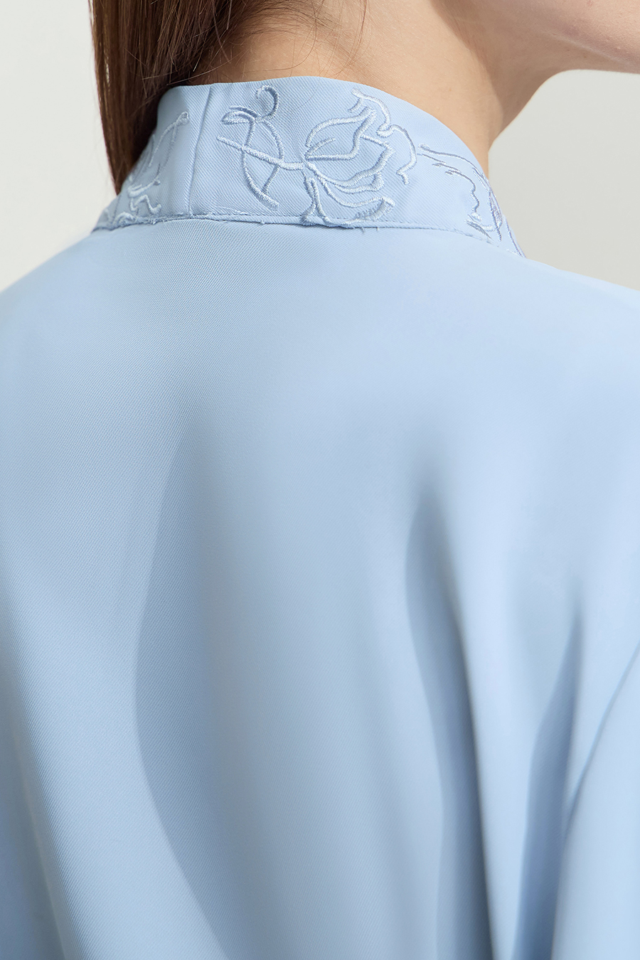 Rose Embroidered Chiffon Blouse|AMII-AMII.com