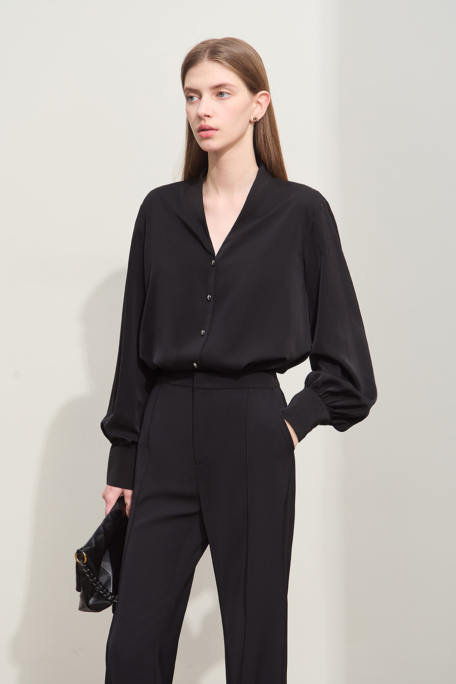 V-neck Lantern Sleeve Shirt