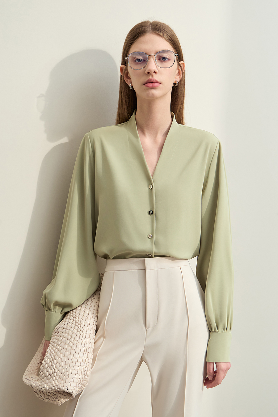 V-neck Lantern Sleeve Shirt