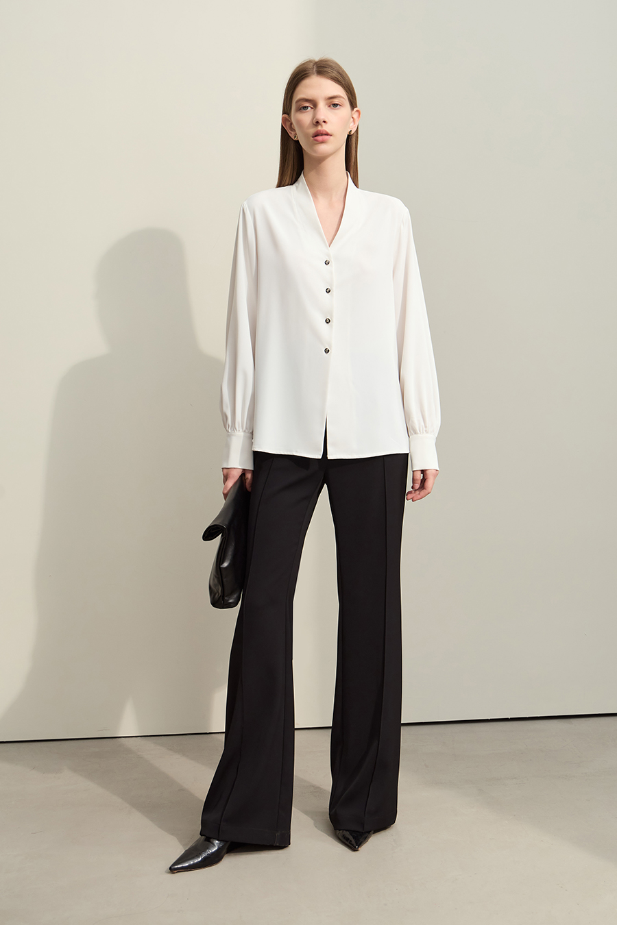 V-neck Lantern Sleeve Shirt