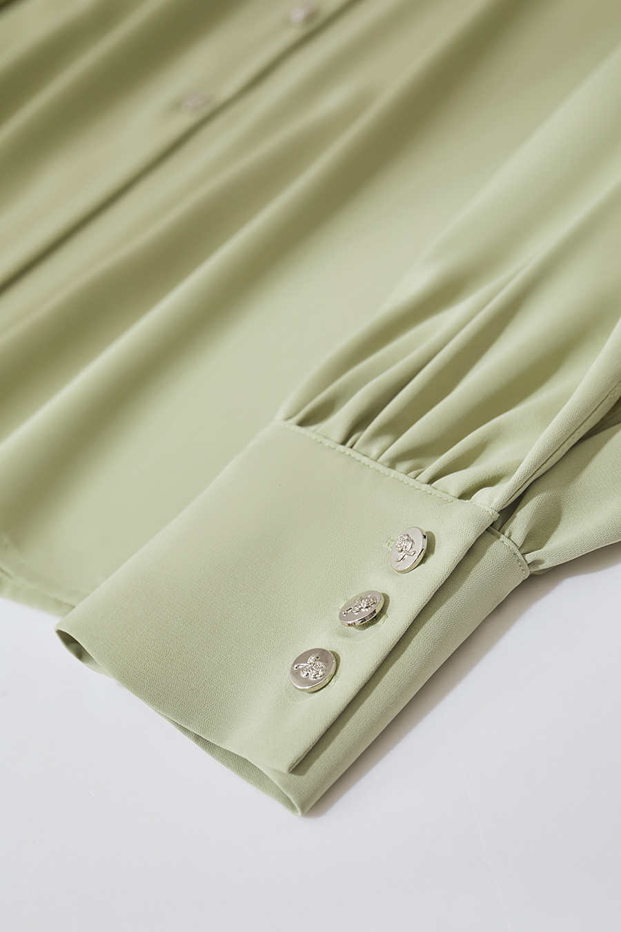 V-neck Lantern Sleeve Shirt