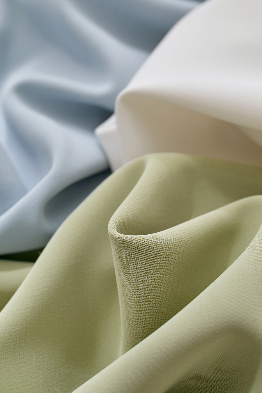 V-neck Lantern Sleeve Shirt