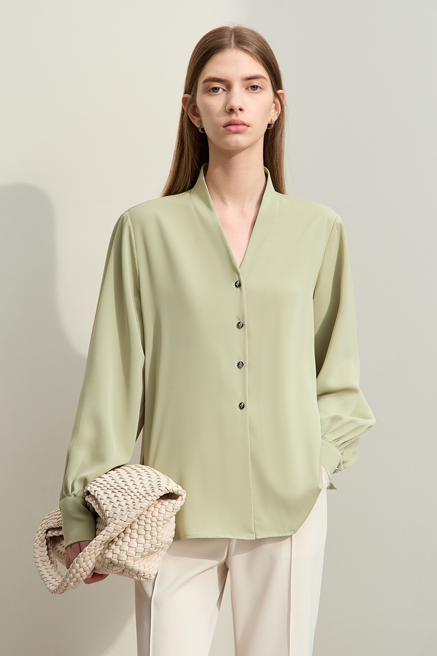 V-neck Lantern Sleeve Shirt