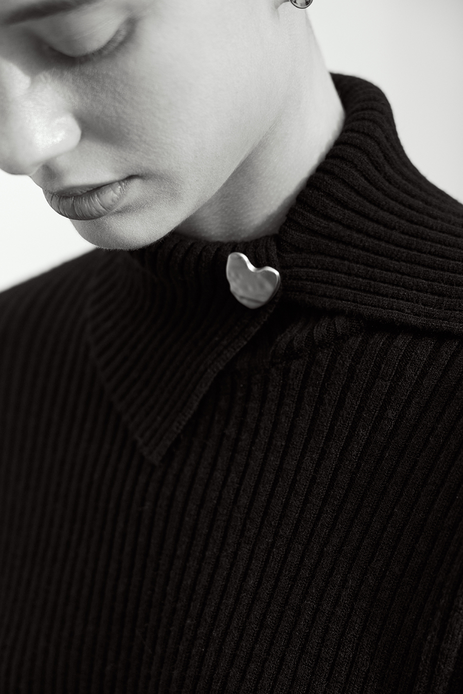 Lapel Drop-shoulder Sweater