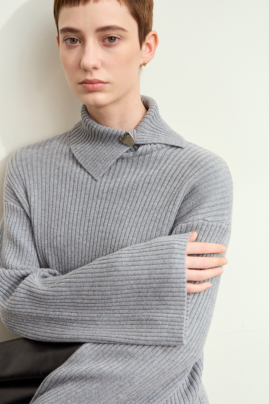 Lapel Drop-shoulder Sweater