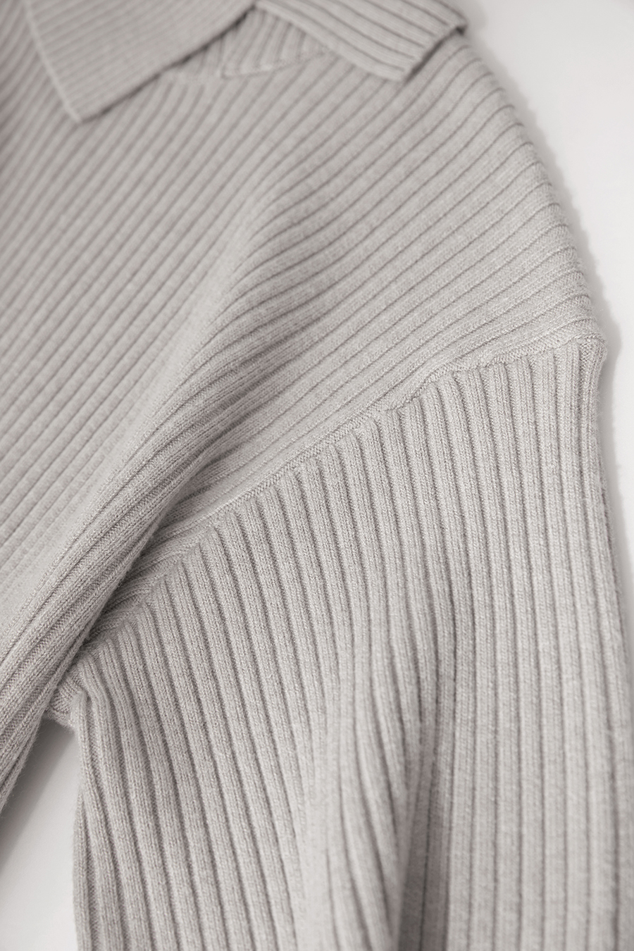 Lapel Drop-shoulder Sweater