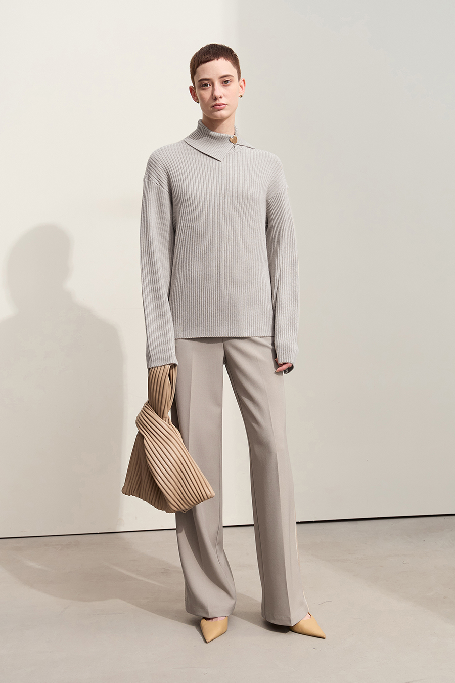 Lapel Drop-shoulder Sweater