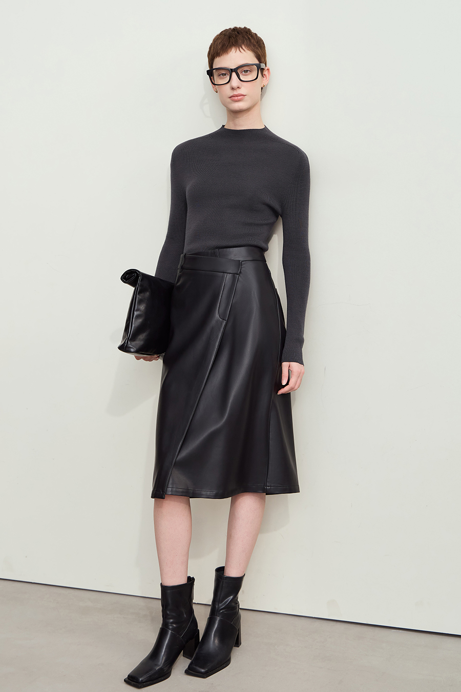 All Wool Seamless Sweater|AMII-AMII.com