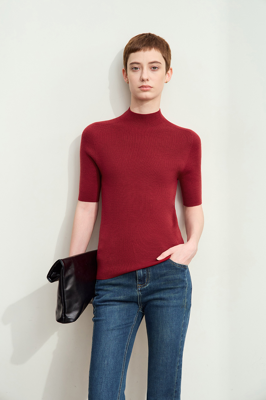 Seamless Mid-Sleeve Sweater