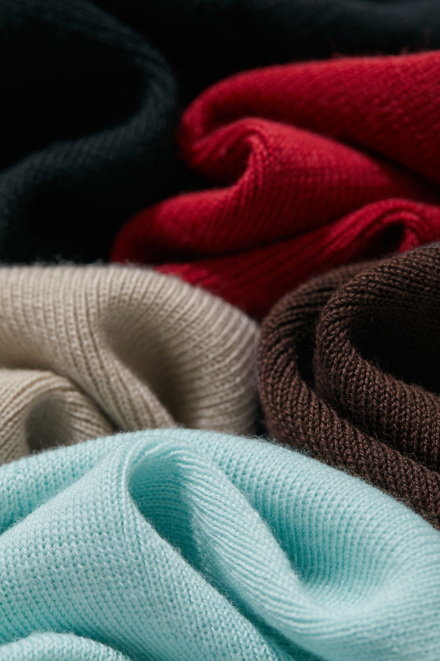 Seamless Mid-Sleeve Sweater