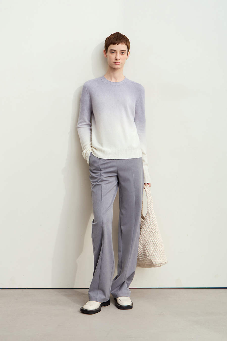 Crew Neck Seamless Ombre Sweater