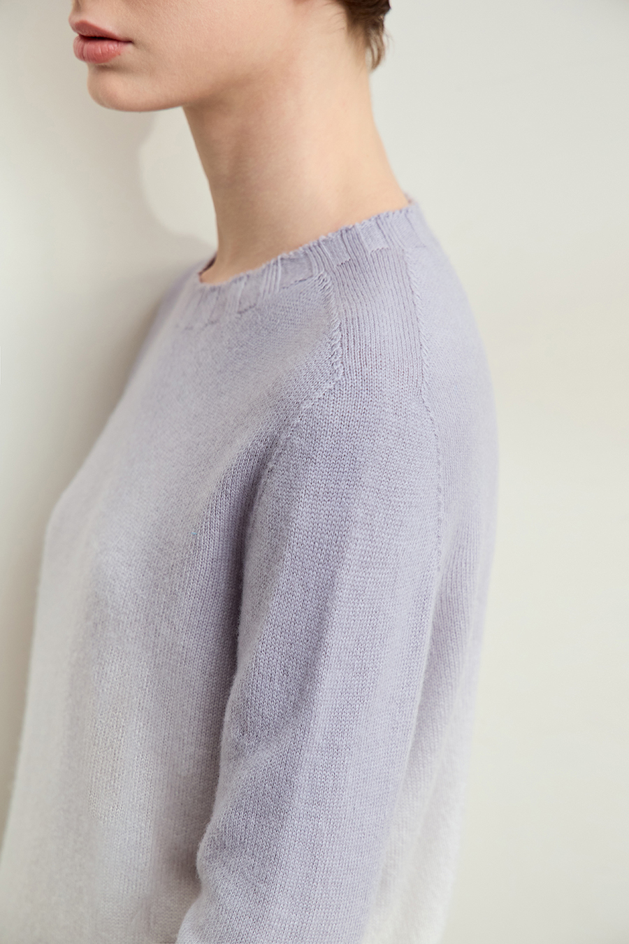 Crew Neck Seamless Ombre Sweater