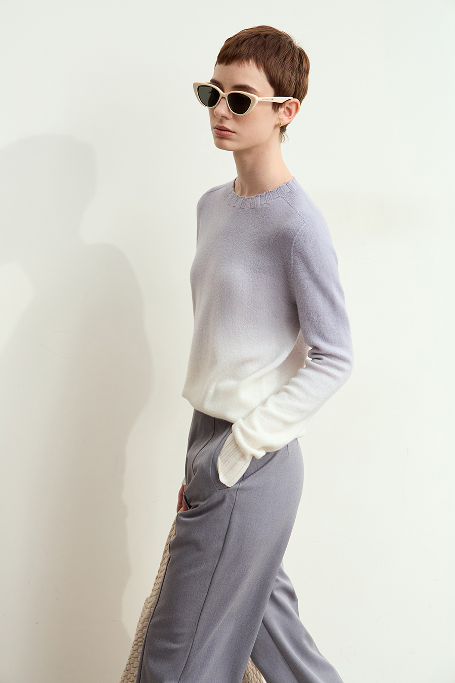 Crew Neck Seamless Ombre Sweater