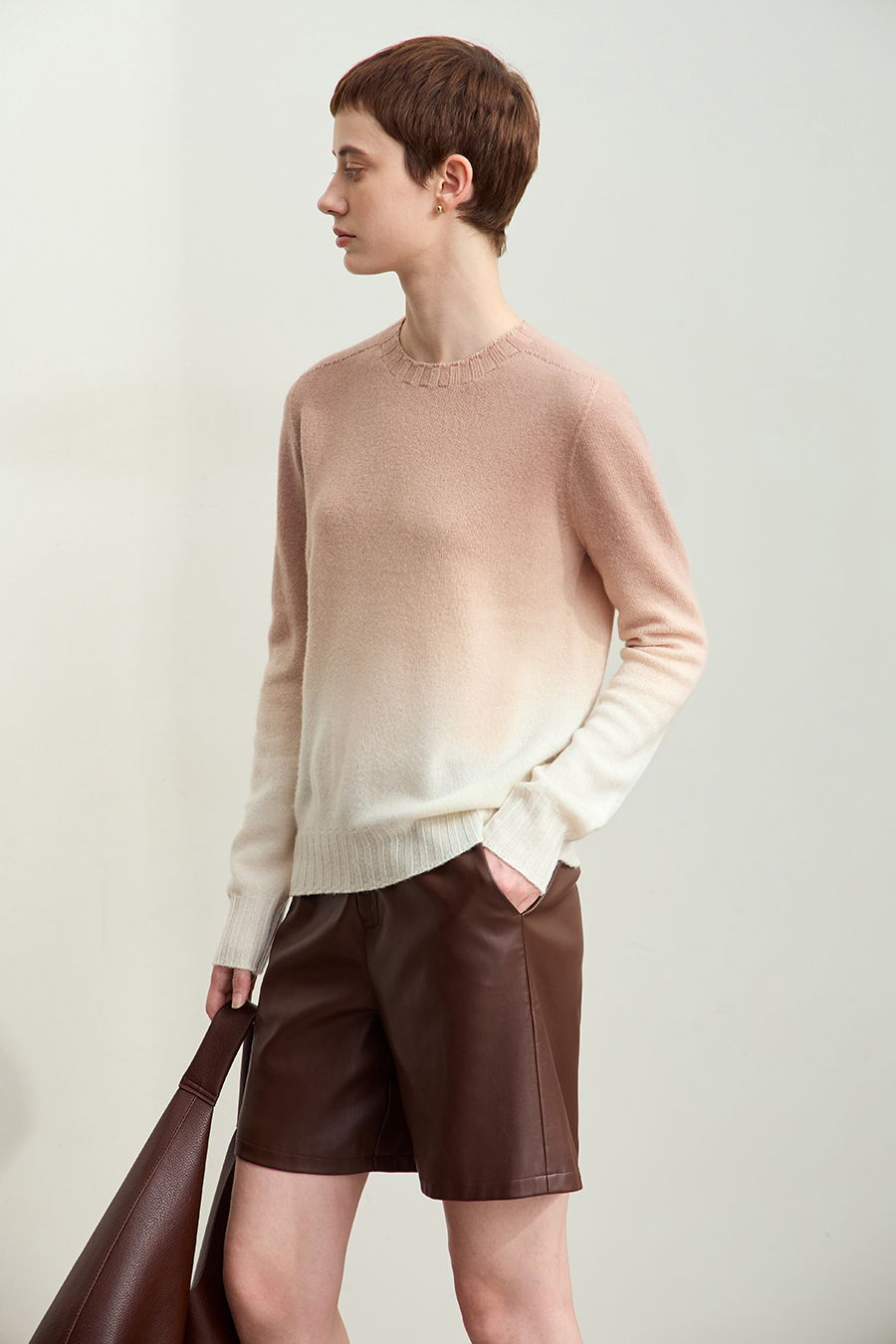 Crew Neck Seamless Ombre Sweater