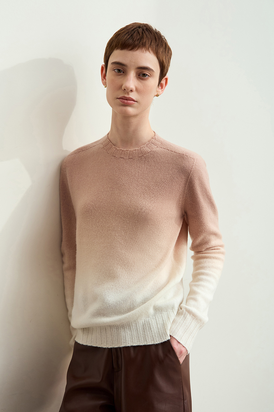 Crew Neck Seamless Ombre Sweater