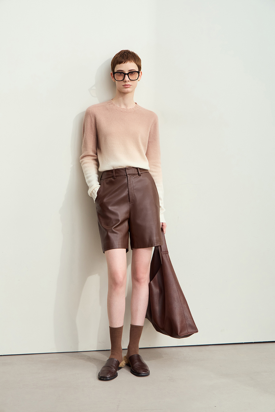 Crew Neck Seamless Ombre Sweater