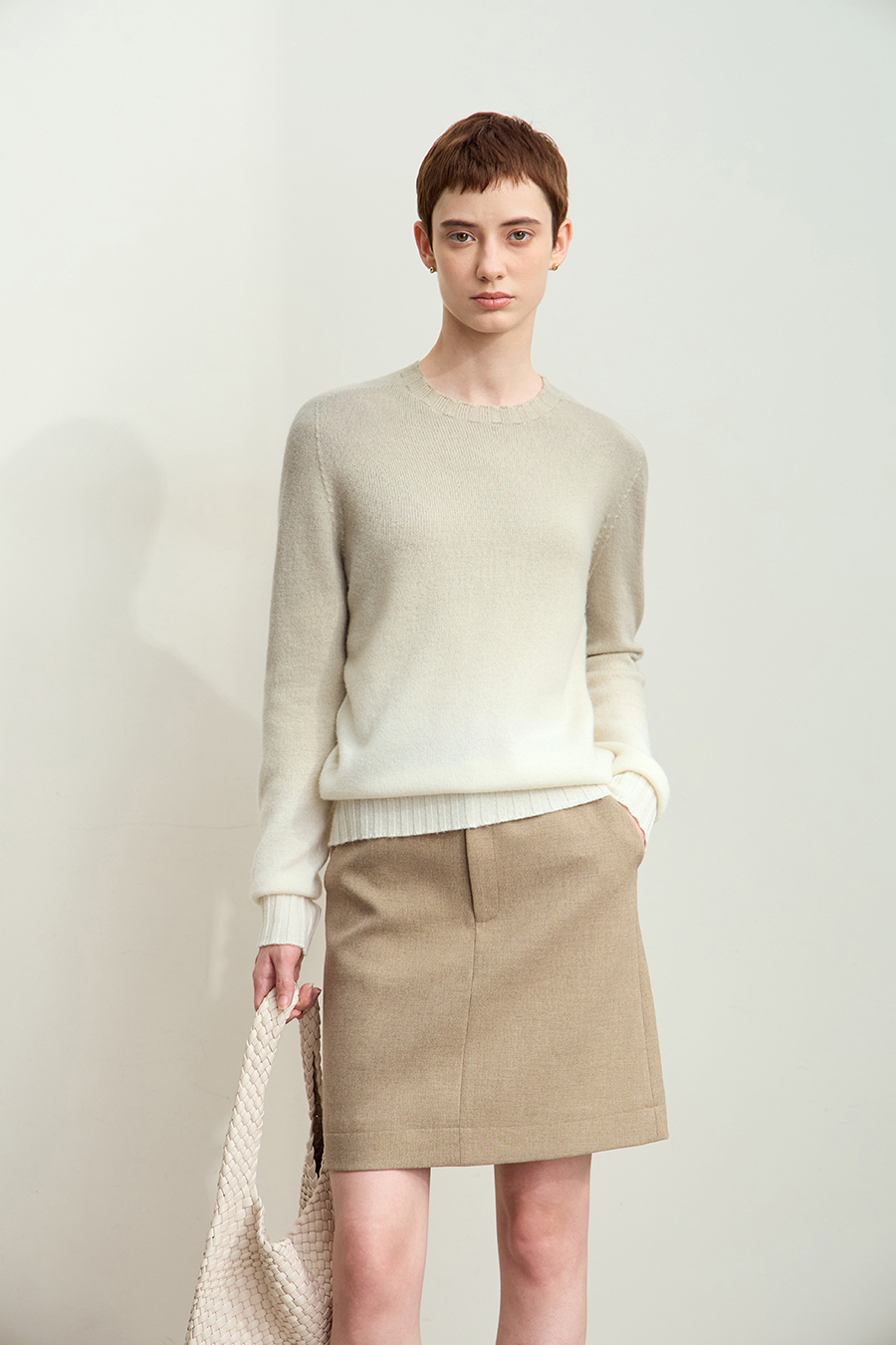 Crew Neck Seamless Ombre Sweater