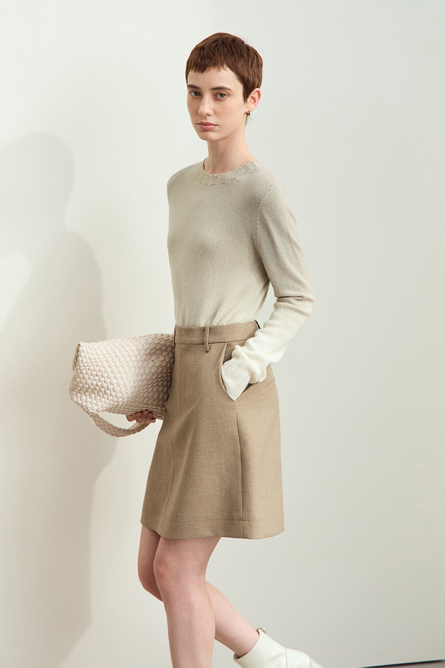 Crew Neck Seamless Ombre Sweater