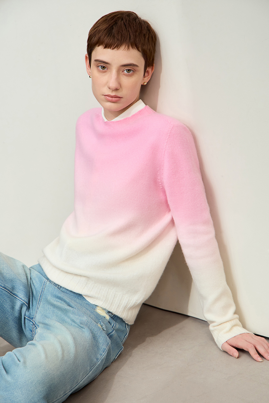 Crew Neck Seamless Ombre Sweater