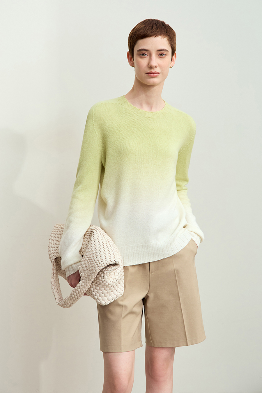 Crew Neck Seamless Ombre Sweater