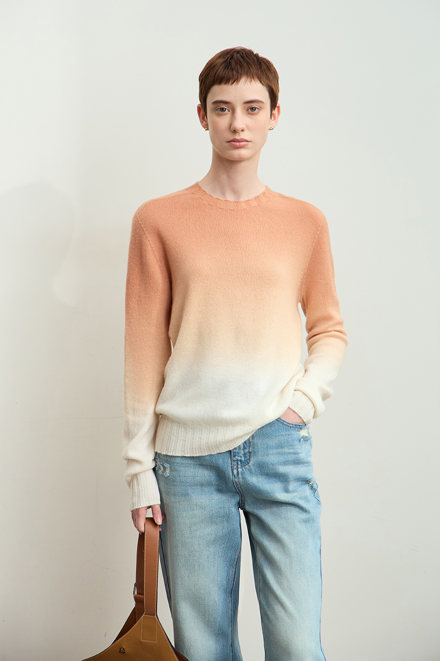 Crew Neck Seamless Ombre Sweater