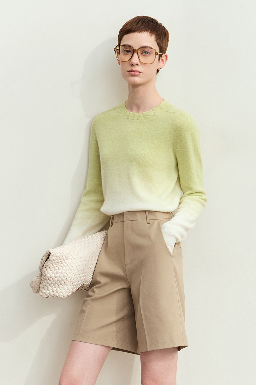 Crew Neck Seamless Ombre Sweater