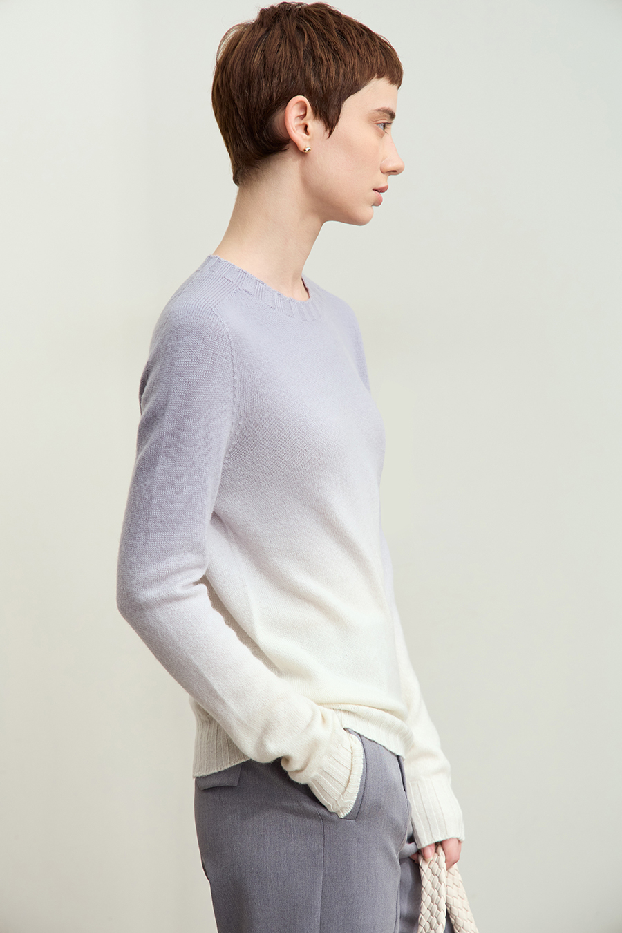 Crew Neck Seamless Ombre Sweater
