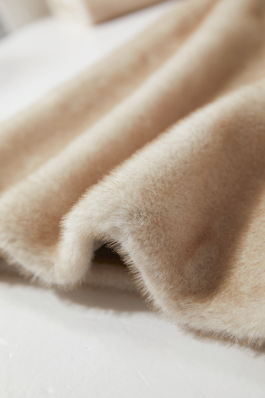 Faux Mink Long Fur|AMII-AMII.com