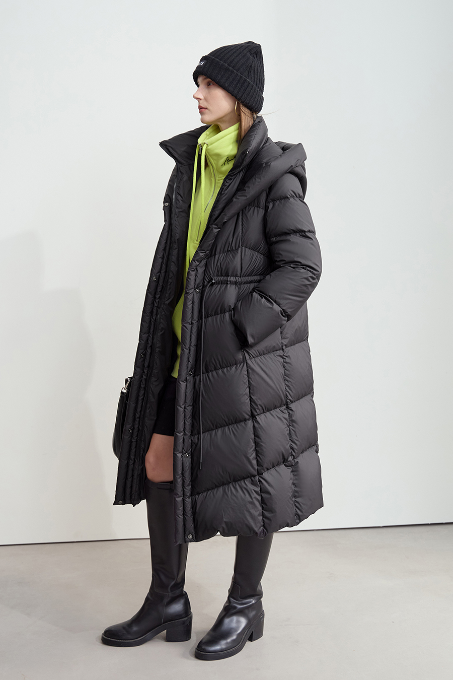 Graphene Hooded Down Jacket|AMII-AMII.com